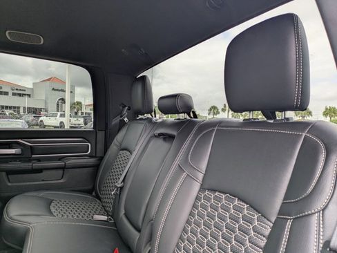 Used 2024 RAM 2500 Lone Star w/ Sport Appearance Package image 15