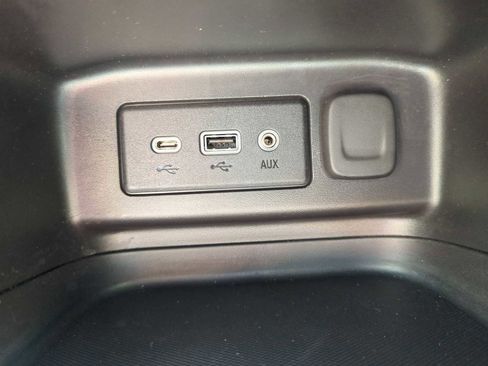 Used 2022 Chevrolet Equinox LT image 31