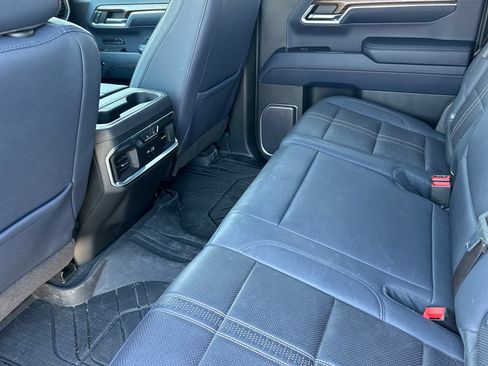 Used 2023 Chevrolet Silverado 1500 High Country w/ High Country Premium Package AWD/4WD image 14