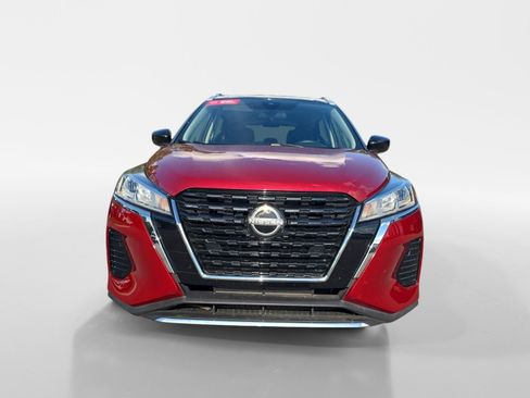 Certified 2024 Nissan Kicks SV FWD image 8