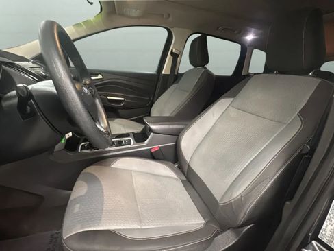 Used 2018 Ford Escape SE FWD image 20