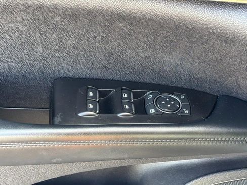 Used 2019 Lincoln Nautilus Reserve FWD image 18