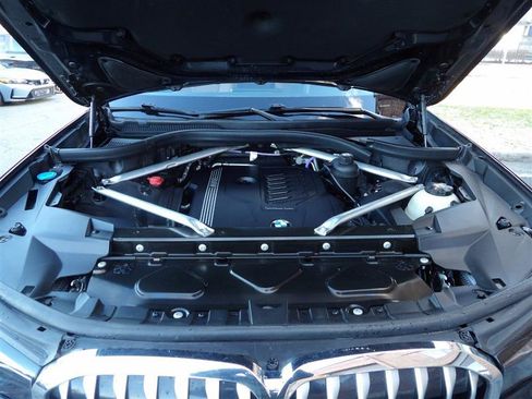 Used 2021 BMW X7 xDrive40i w/ Parking Assistance Package image 32