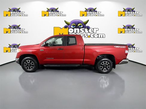 Used 2017 Toyota Tundra SR5 image 8