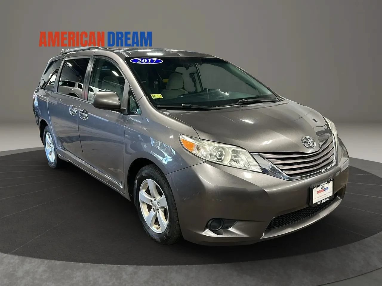 Used 2017 Toyota Sienna LE FWD image 7