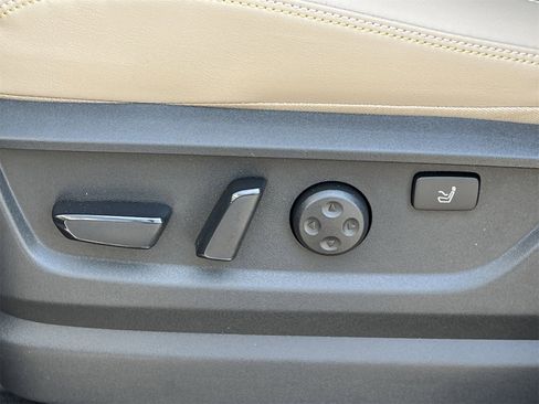 New 2025 Nissan Armada Platinum Reserve image 24