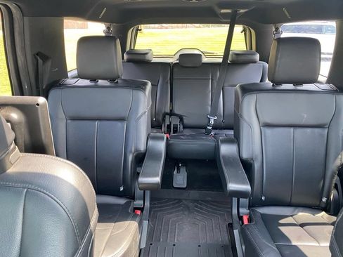 Used 2021 Ford Expedition Max XLT AWD/4WD image 28
