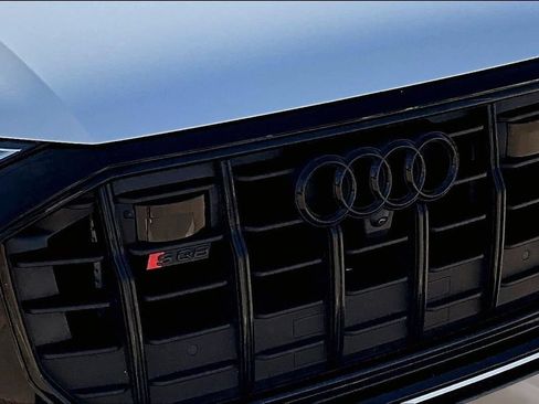 Used 2021 Audi SQ8 Prestige AWD/4WD image 29