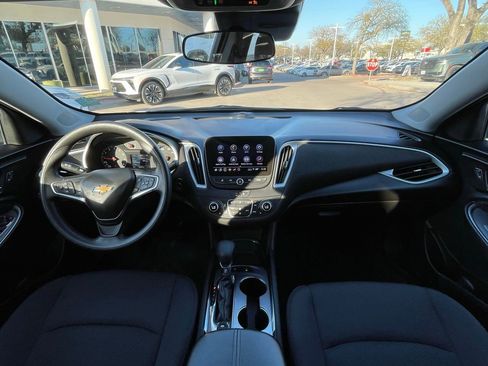 Used 2024 Chevrolet Malibu LT image 11
