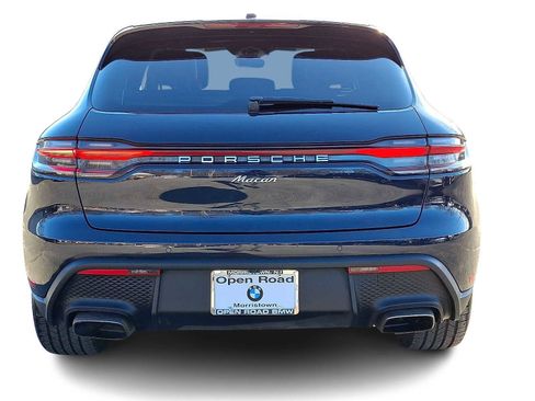 Used 2022 Porsche Macan image 5