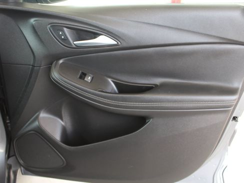 Used 2021 Buick Encore GX Select AWD/4WD image 17