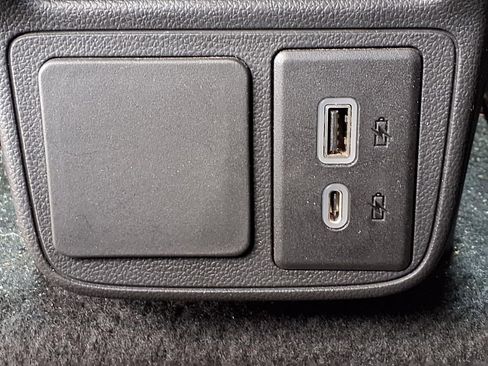 Used 2025 Buick Encore GX Sport Touring FWD image 12
