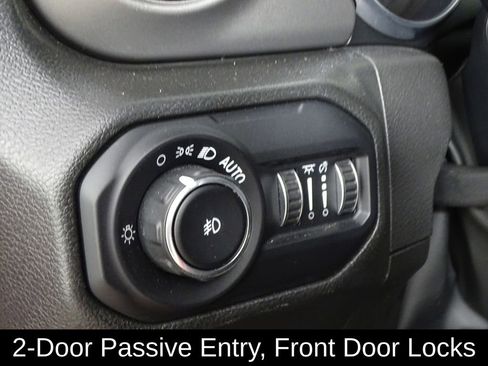 Used 2022 Jeep Wrangler Unlimited Sport image 18