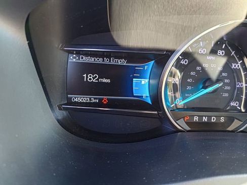 Used 2018 Ford Explorer XLT w/ Equipment Group 202A image 18