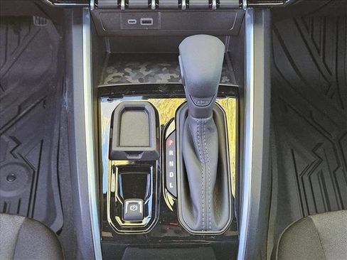 New 2026 Chevrolet Colorado W/T image 14