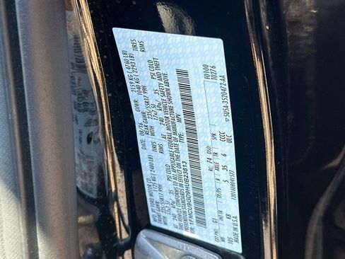 Used 2017 Ford Escape SE w/ Equipment Group 201A AWD/4WD image 28