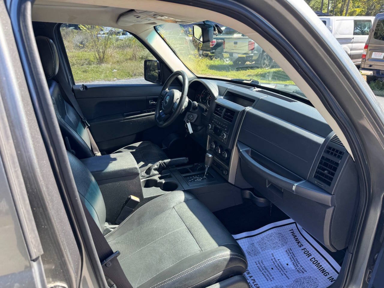 Used 2012 Jeep Liberty Sport AWD/4WD image 17