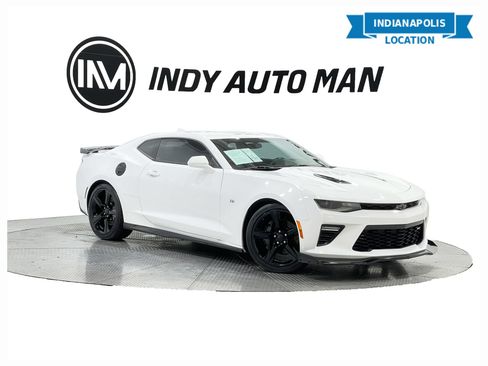 Used 2018 Chevrolet Camaro SS RWD image 1