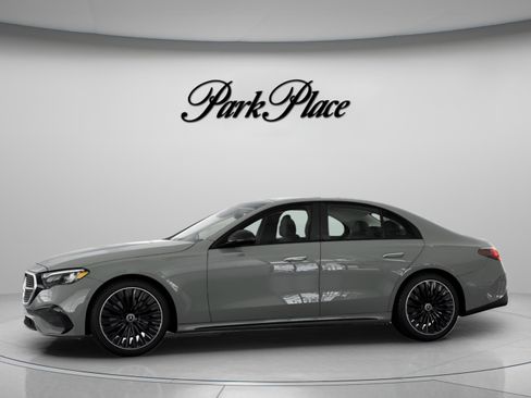 New 2026 Mercedes-Benz E 350 Sedan image 4