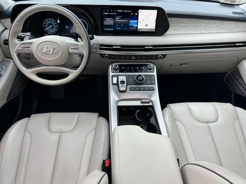 Used 2023 Hyundai Palisade Calligraphy w/ Winter Package FWD image 14