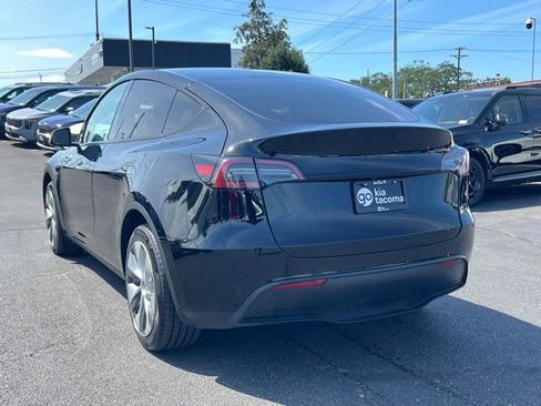 Used 2023 Tesla Model Y Long Range AWD/4WD image 7