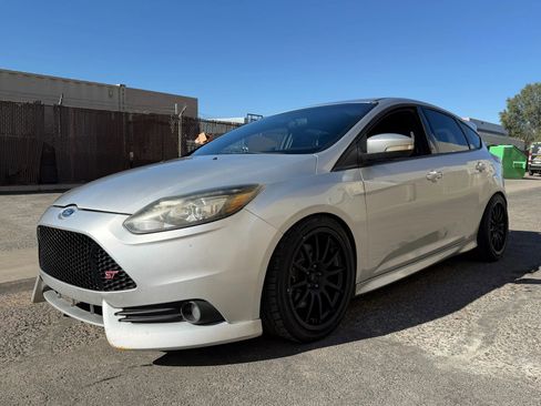 Used 2013 Ford Focus ST image 5