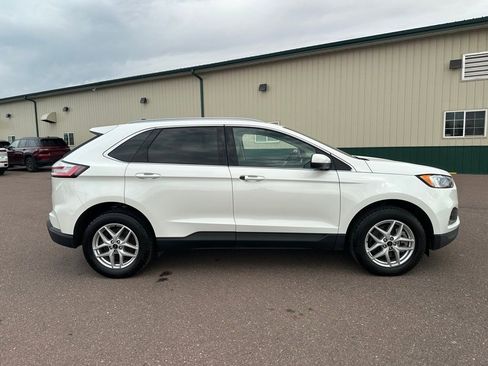 Used 2024 Ford Edge SEL w/ Convenience Package image 35