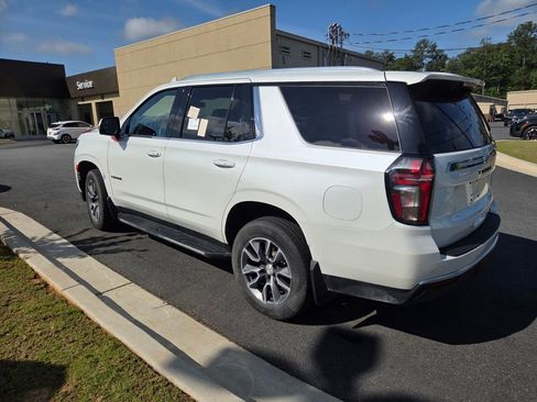 Used 2024 Chevrolet Tahoe LT w/ Luxury Package AWD/4WD image 3