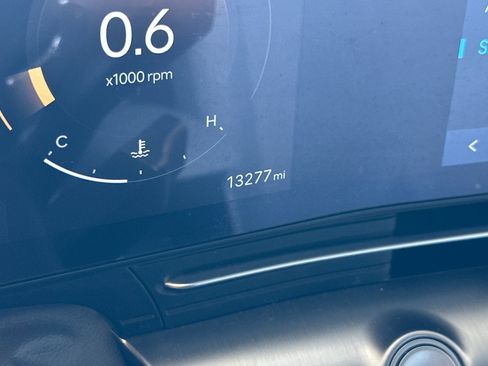 Certified 2025 Hyundai Kona SEL AWD/4WD image 27