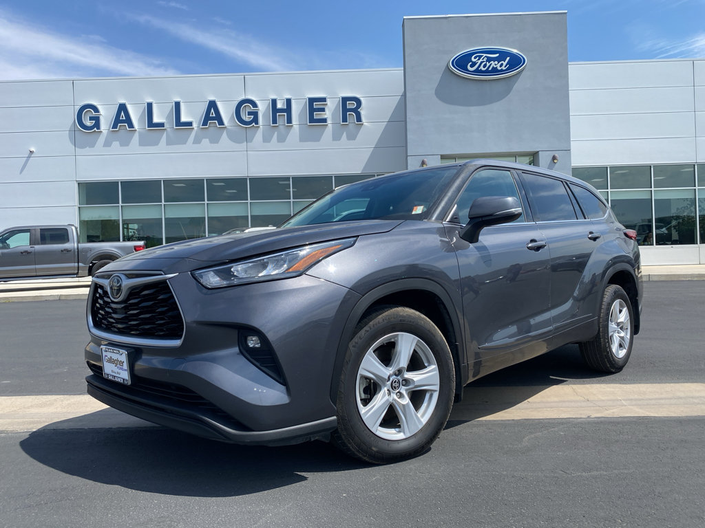 Used 2020 Toyota Highlander LE AWD/4WD image 1
