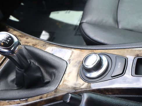 Used 2008 BMW 335i Convertible RWD image 30