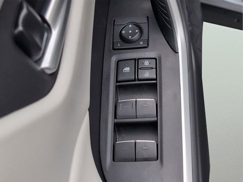 Used 2024 Toyota RAV4 XLE image 16