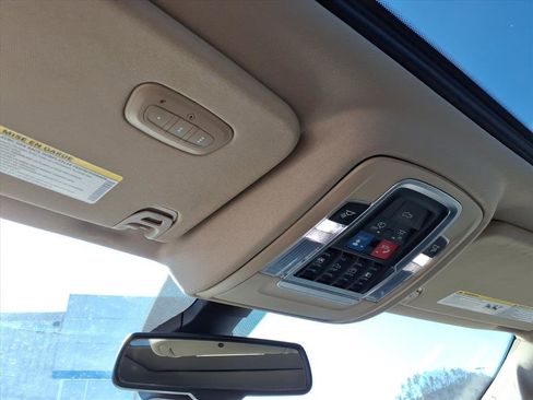 Used 2019 RAM 1500 Laramie image 17