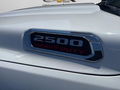 Used 2022 RAM 2500 Tradesman w/ Chrome Appearance Group AWD/4WD image 38