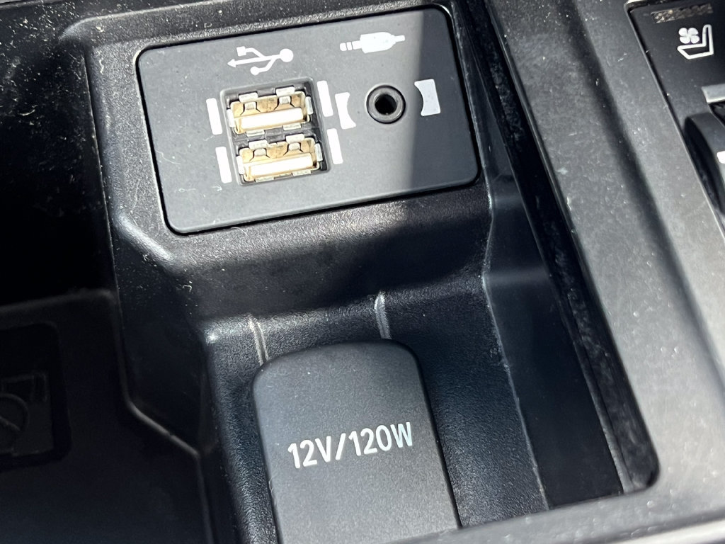 Used 2022 Lexus GX 460 w/ Black Line Special Edition AWD/4WD image 36