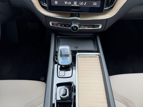 New 2026 Volvo XC60 B5 Plus w/ Protection Package Premier image 11