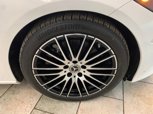 Used 2022 Mercedes-Benz C 300 4MATIC Sedan w/ Exclusive Trim Package image 8