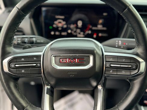 Used 2025 GMC Terrain Elevation image 14