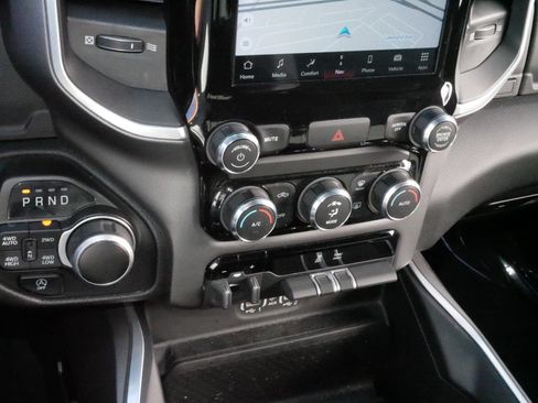 Used 2022 RAM 1500 Big Horn image 23