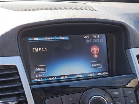 Used 2015 Chevrolet Cruze LT image 8