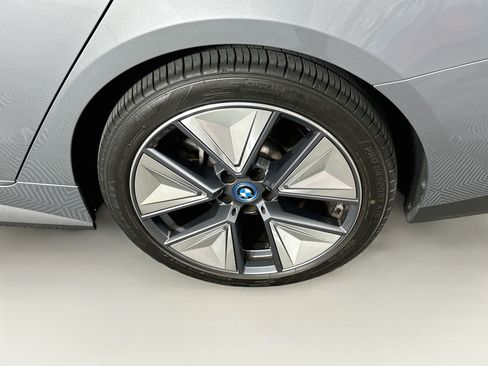 Used 2024 BMW i4 eDrive40 w/ Premium Package RWD image 11