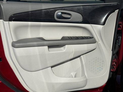 Used 2016 Buick Enclave Convenience image 17
