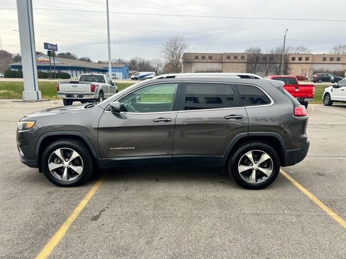 Used 2019 Jeep Cherokee Limited image 39