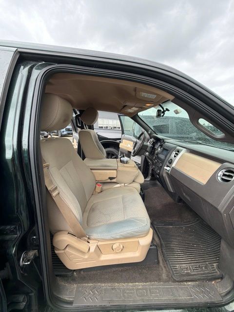 Used 2014 Ford F150 XLT w/ Equipment Group 302A Luxury AWD/4WD image 19