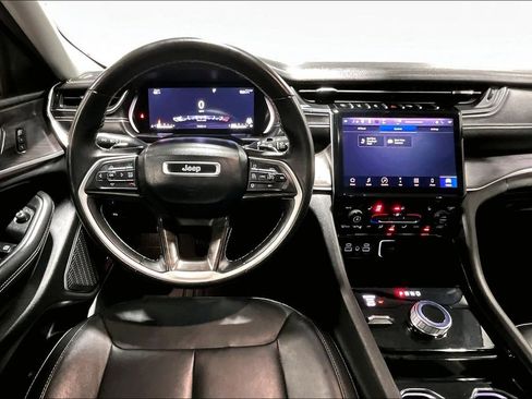 Used 2022 Jeep Grand Cherokee L Limited image 7