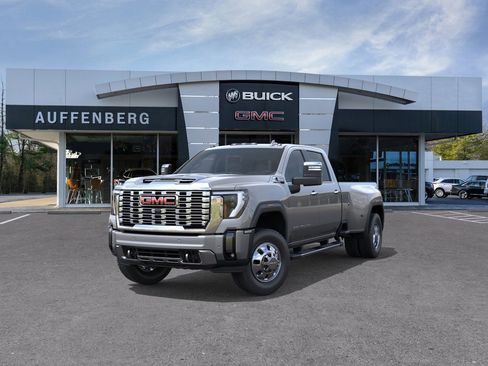 New 2026 GMC Sierra 3500 Denali w/ Denali Reserve Package AWD/4WD image 37