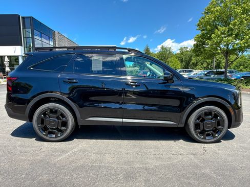 Certified 2025 Kia Sorento X-Line EX AWD/4WD image 5