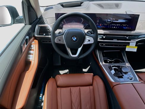 New 2026 BMW X7 xDrive40i AWD/4WD image 17