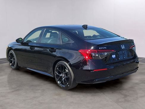 Used 2023 Honda Civic Sport image 6