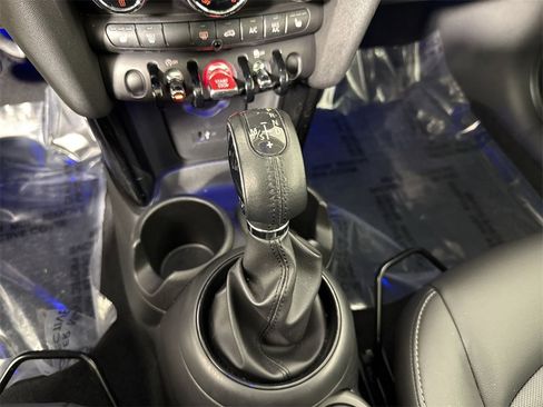 Used 2019 MINI Cooper 2-Door Hardtop image 30